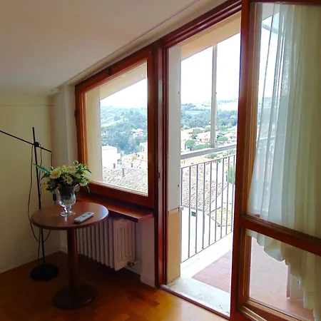 Casa Del Sole נומאנה